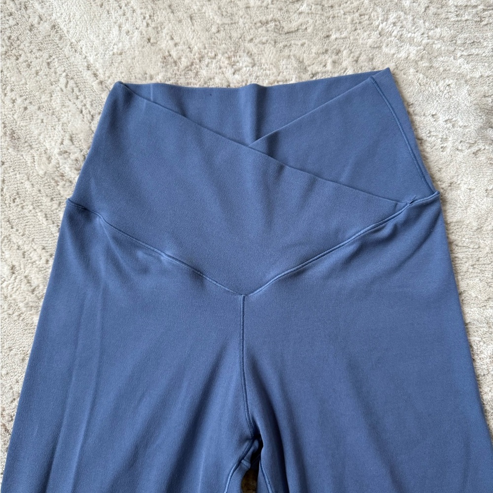 Aerie Cross Blue High-Waisted Leggings